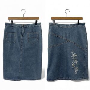 Y2K Denim Skirt Women’s Medium MIDI Embroidered Retro Casual Straight Denim